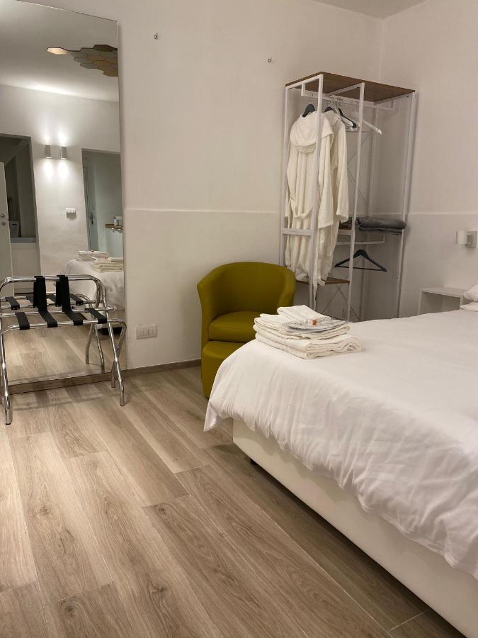 Visavi' Luxury Room Torre A Mare Esterno foto
